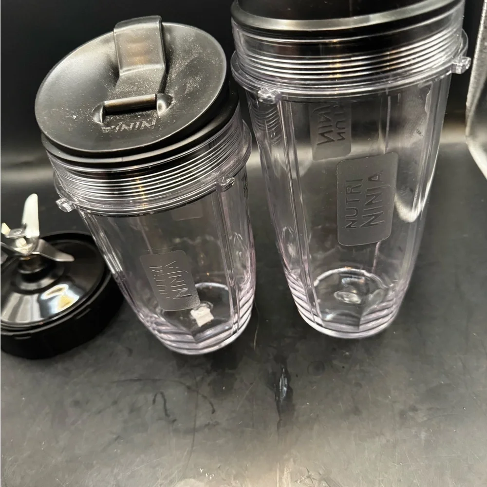 3 Nutri Ninja Replacement To-Go Cups W/Lids 18 Oz & 24oz Cups & Blade Assembly
